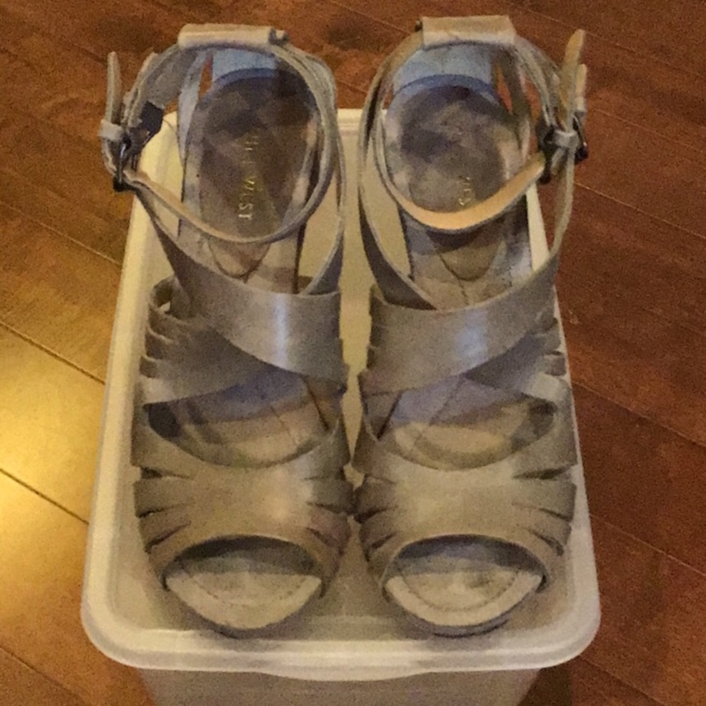 Gray Wedge Sandle - Size 7.5 - Leather